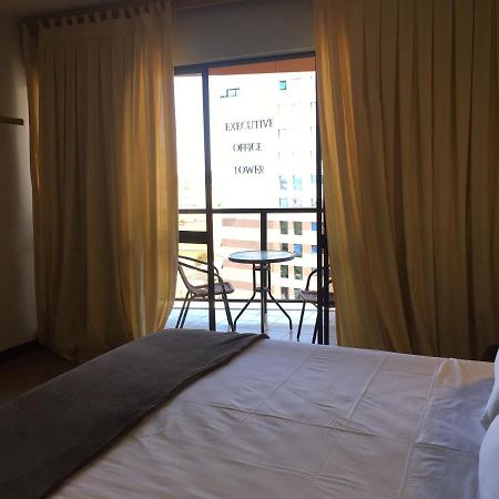 Apart Hotel No Coracao De Brasilia Kubitschek Plaza Exterior photo